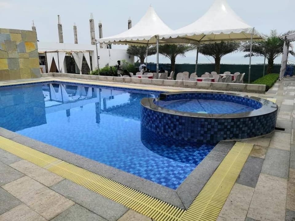 Umino Beach Resort and Banquet Hall Hotel in Chennai