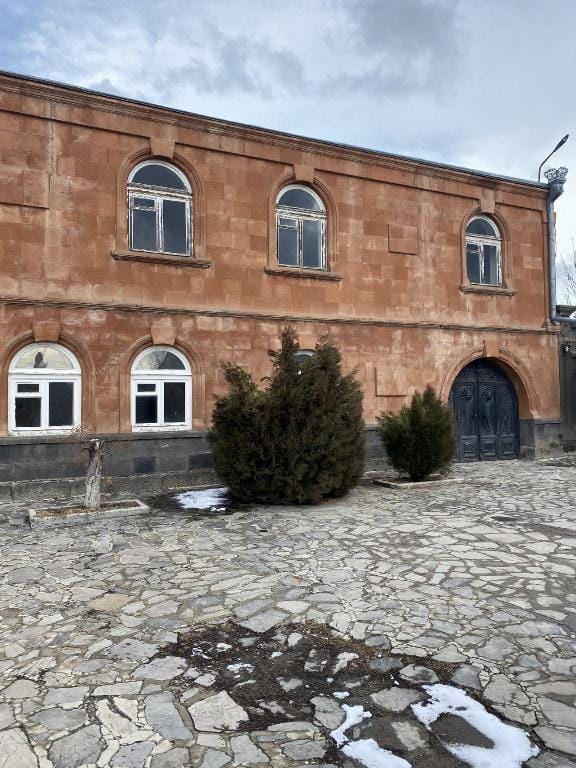 Red house Vacation rental in Armenia