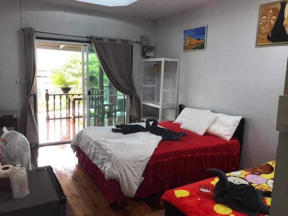 RUEN ING SUAN เรือนอิงสวน โฮมสเตย์ Vacation rental in Laos