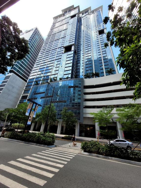 Andy's Place  Eastwood City tower 1 Vacation rental in Pasig