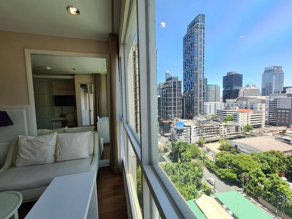 The Address Chidlom 41sqm Studio 650m BTS Chit Lom Apartment in Bangkok