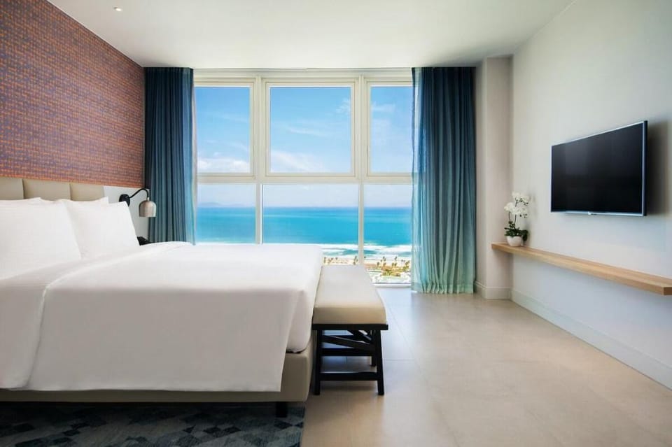 Ocean View Pavilion 2 Bedrooms Jacuzzi Alma Resort Villa in Khanh Hoa Province