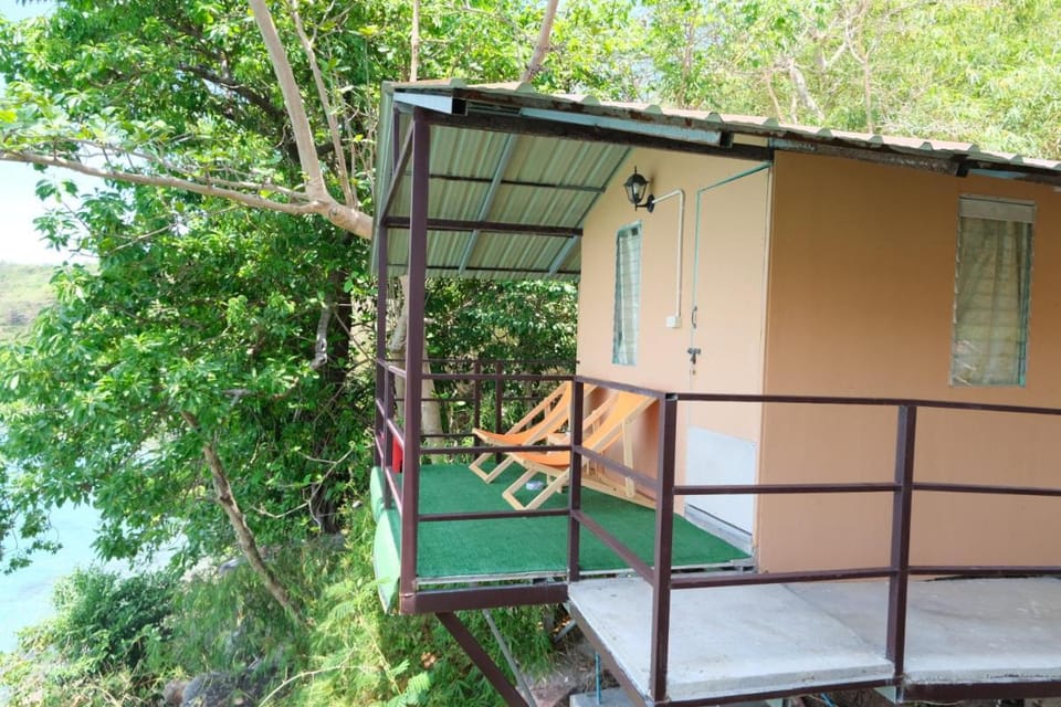 Phi Phi Seaside Bungalow Inn in Krabi Changwat
