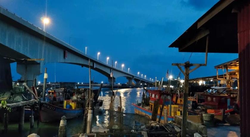 QX Homestay Kuala Kurau - Fishing Village Stay Vacation rental in Perak