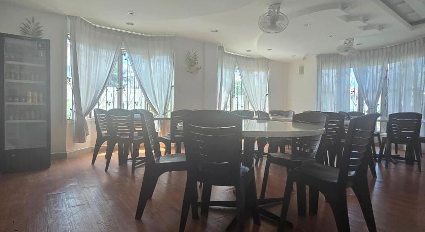 Magnificient White House Semporna Hotel Hotel in Sabah