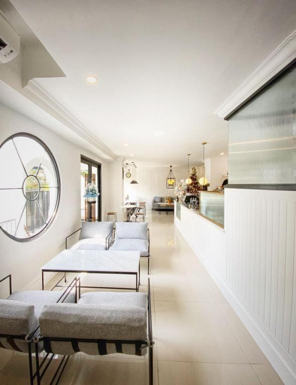 Loewy's Home Hotel in Jakarta