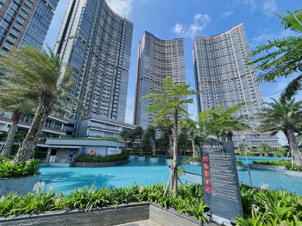 Gold Coast PIK Premium Sea View Apartments Hotel in Jakarta