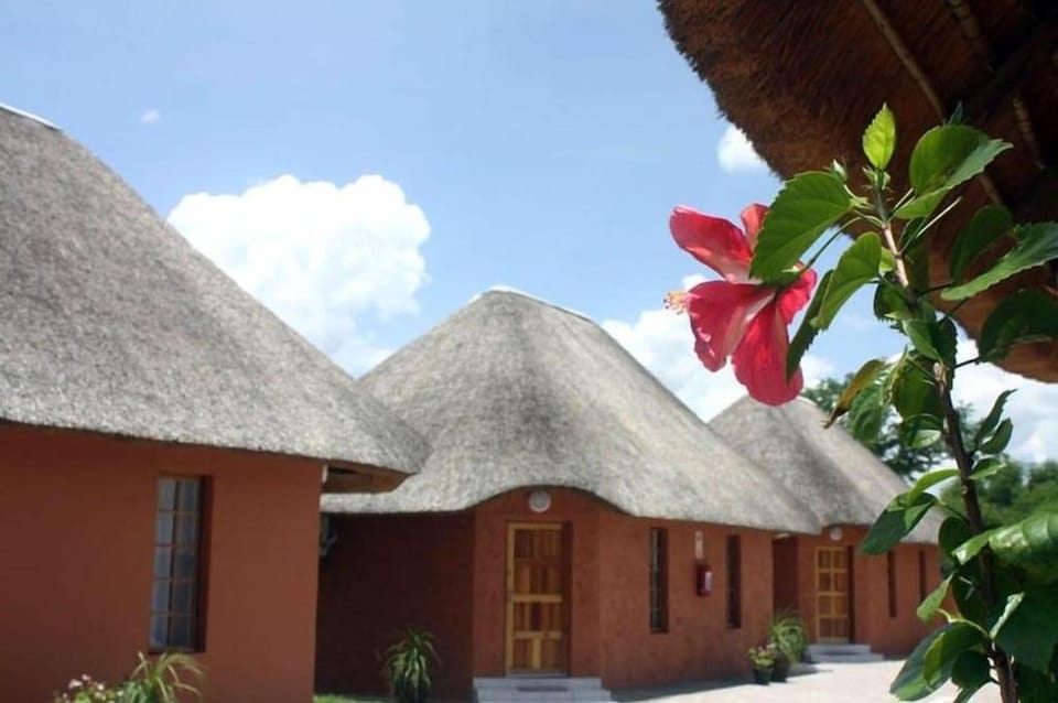 Kessa's Chalets Guest House Hotel in Africa