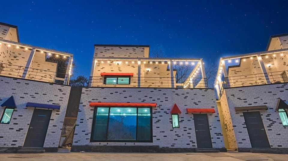 Gapyeong Ddel Poolvilla Bed and Breakfast in Gyeonggi-do