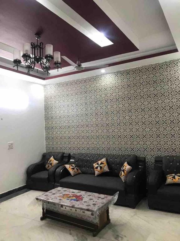 Pleasant Two bedroom condo with free parking Vacation rental in Noida