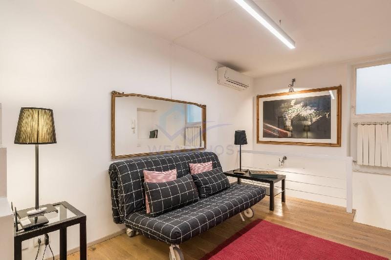 Cozy Entire Apt Close To Piazza Trilussa Apartment in Rome