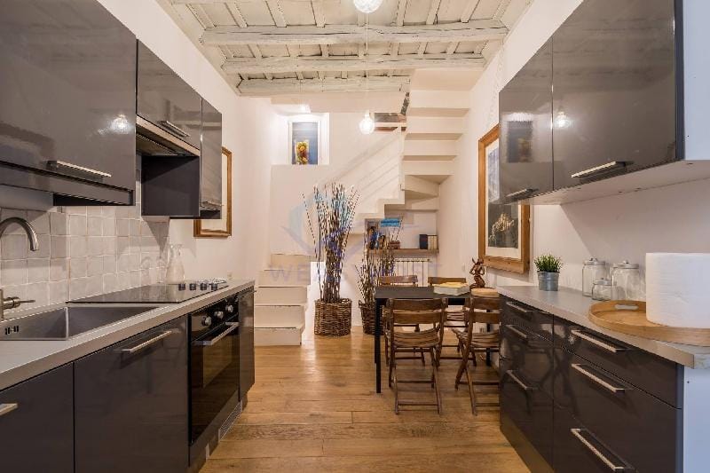 Cozy Entire Apt Close To Piazza Trilussa Apartment in Rome
