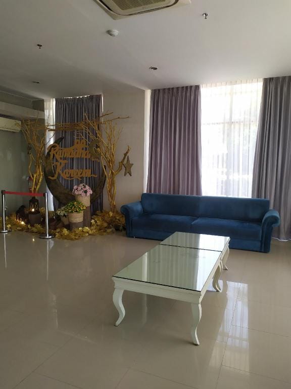 Educity Cabin Designed 2 bedroom view pool  Apartment in Surabaya