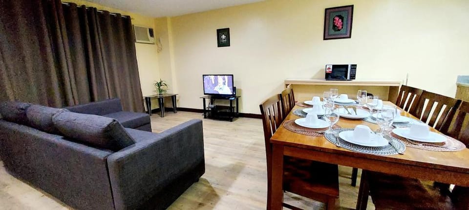 One (1) bedroom condo unit w/ Pool for Big Family Vacation rental in Subic