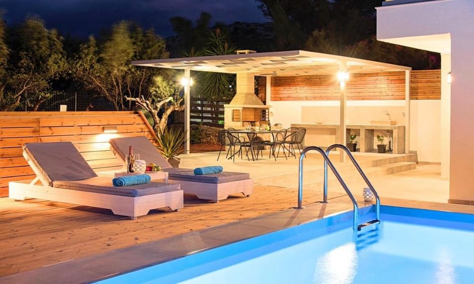 Etoile Villa Heated Pool Villa in Lasithi