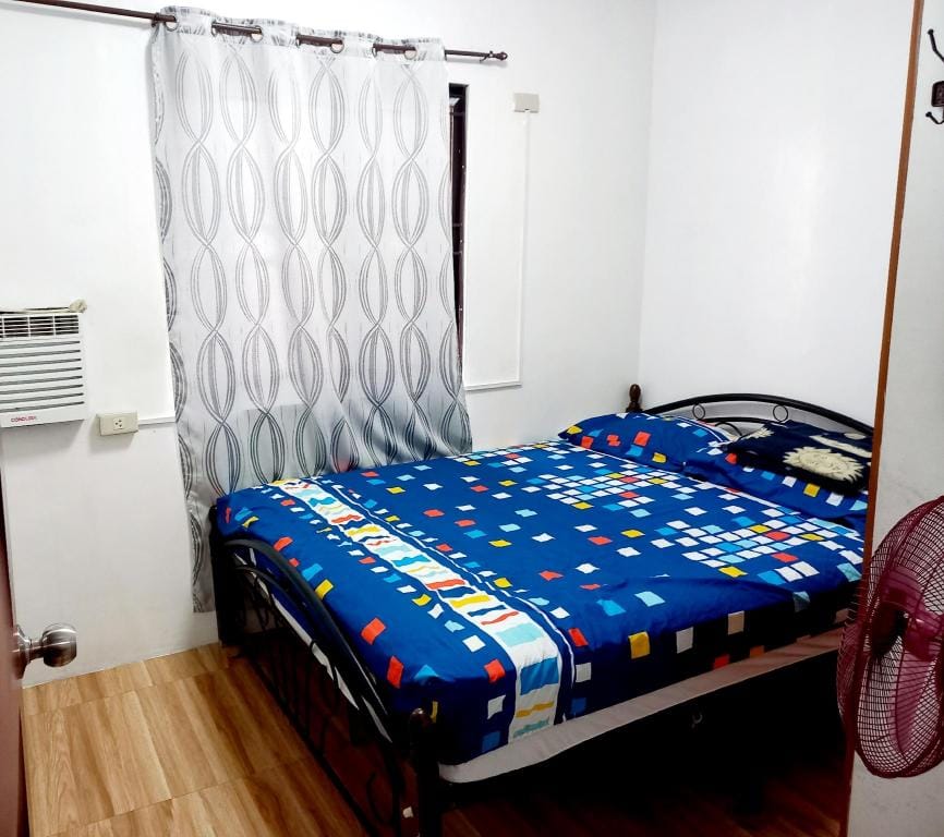 One Bedroom Apartele near Subic Bay and SM Central Vacation rental in Olongapo