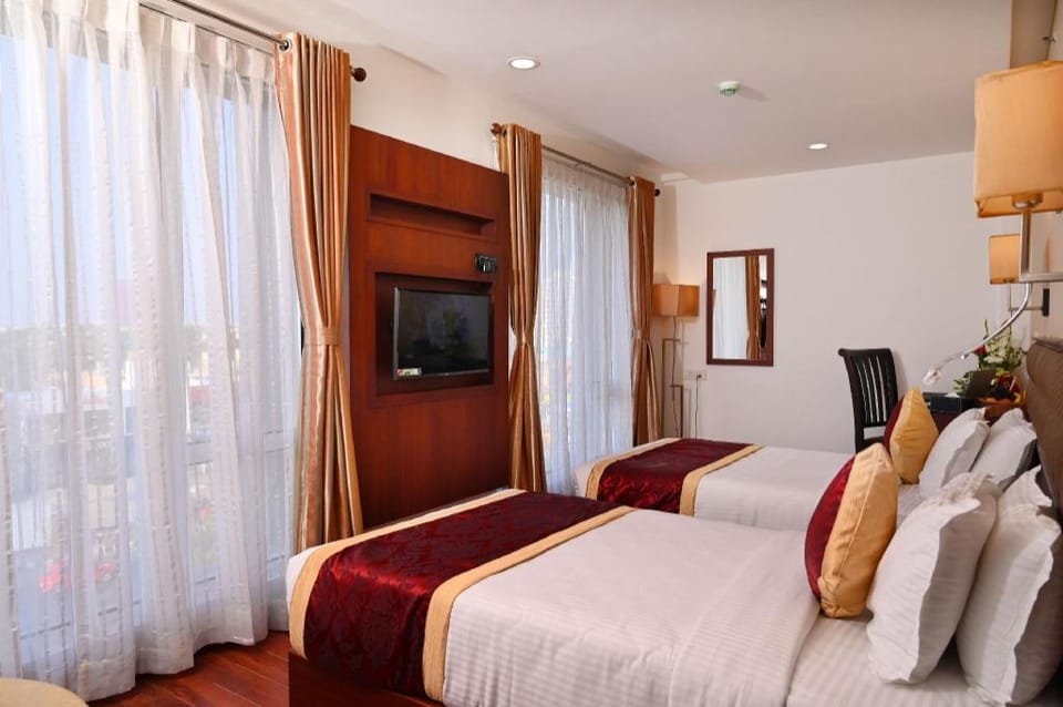 Raaj Bhaavan Clarks Inn, Chennai OMR Hotel in Chennai