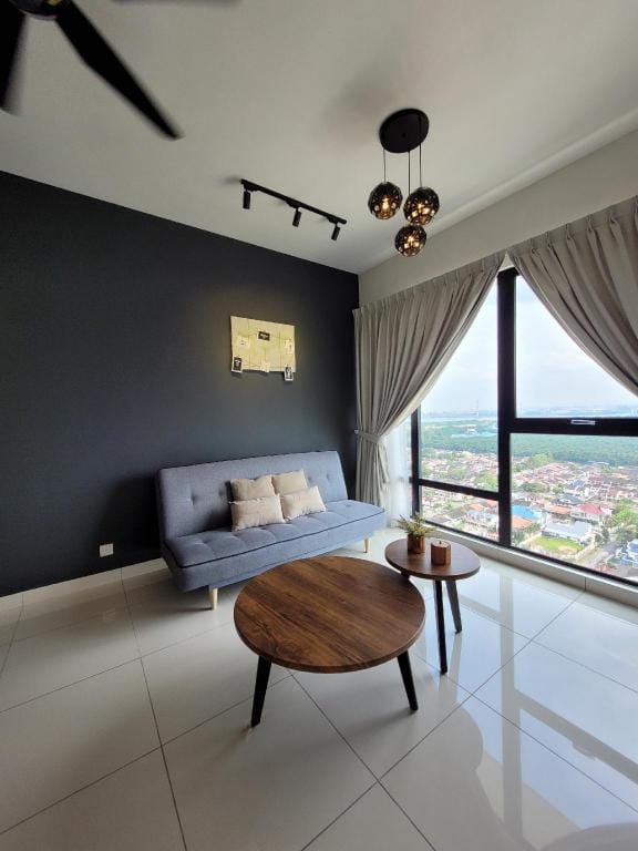 Mosaic Midvalley JB 3BR Modern Condo up to 7 pax Apartment in Johor Bahru