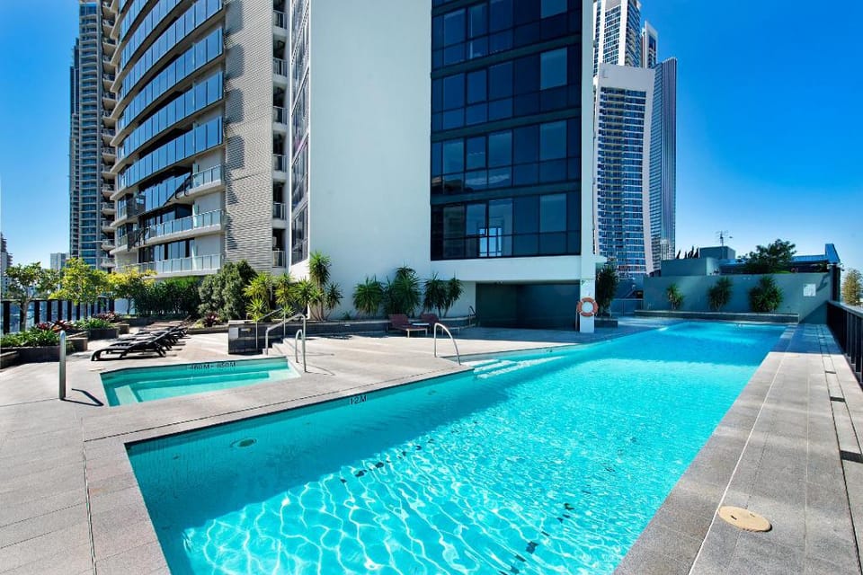 Circle On Cavill Luxury Apartment-Holiday Paradise Apartment in Surfers Paradise