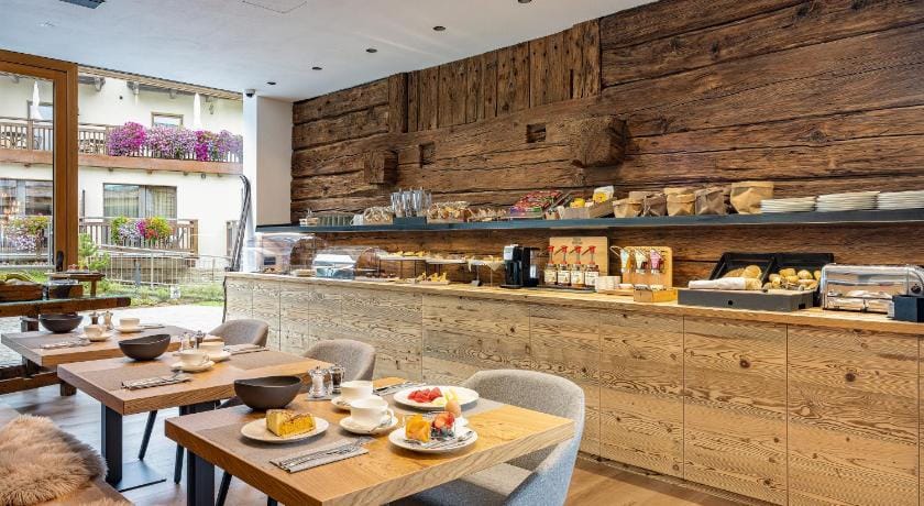 Hotel Vetta Alpine Relax Hotel in Canton of Grisons