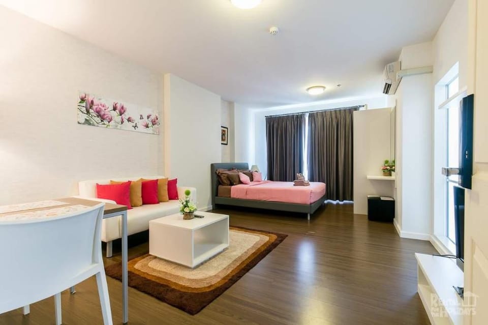 Seaview condo hunhin 18/11 Apartment in Hua Hin District