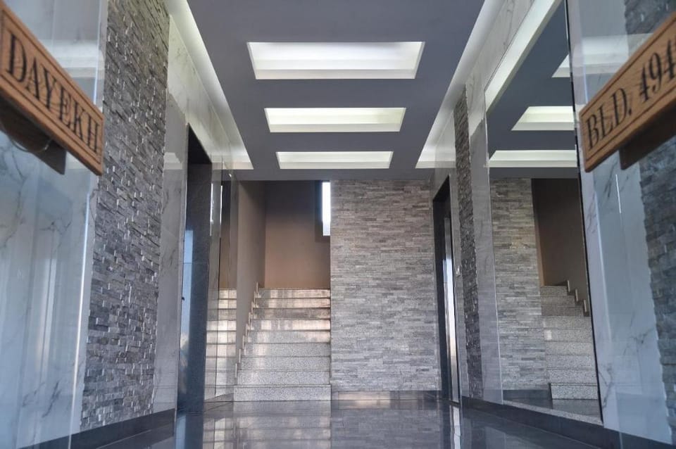Spacious and Modern Dayekh Apt G⚡24/7 electricity⚡ Apartment in Africa