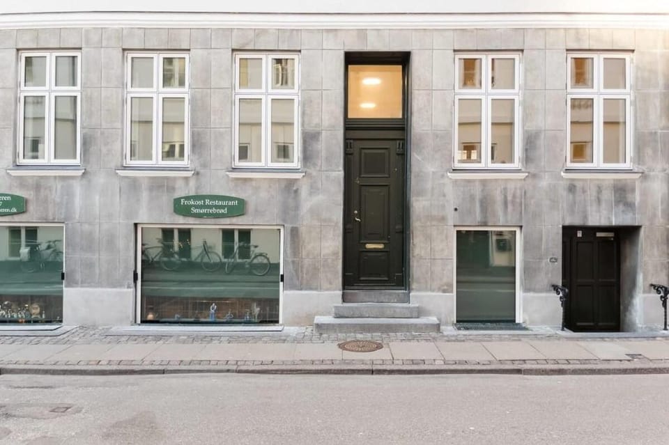 Newly Renovated · City center · Next Parliament★ Apartment in Copenhagen