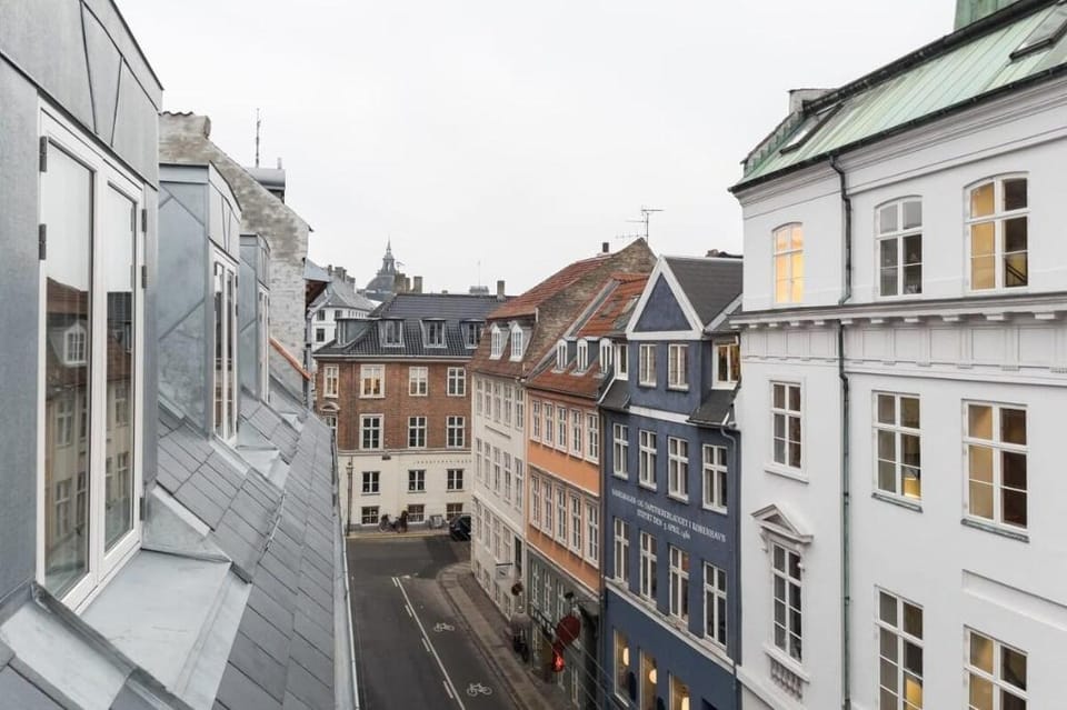 Newly Renovated · City center · Next Parliament★ Apartment in Copenhagen