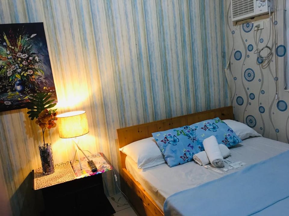 FELIX’s Place Condotel (Near MRT Shaw Along EDsa) Apartment in Mandaluyong