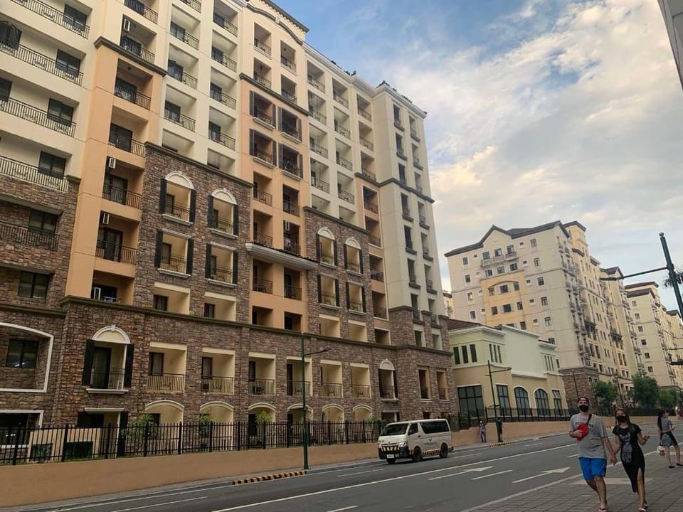 Condo Suite @ 150 Newport Blvd near NAIA T3 MANILA Apartment in Pasay