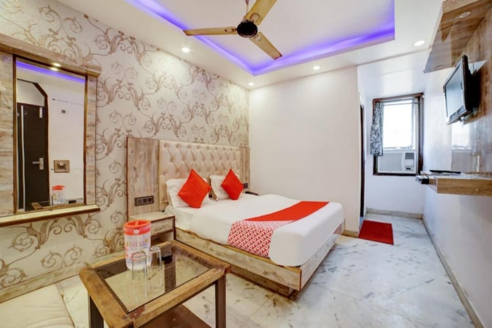 Hotel O ROYAL KING HOTEL Hotel in Uttar Pradesh