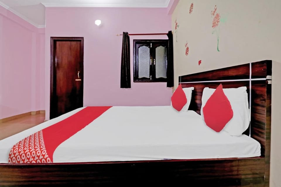 Hotel O Bhagyashree hotel crown view Hotel in Noida