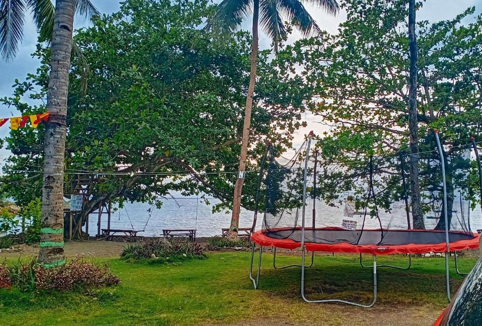 RedDoorz @ St. Anthony Beach Resort Resort in Central Visayas