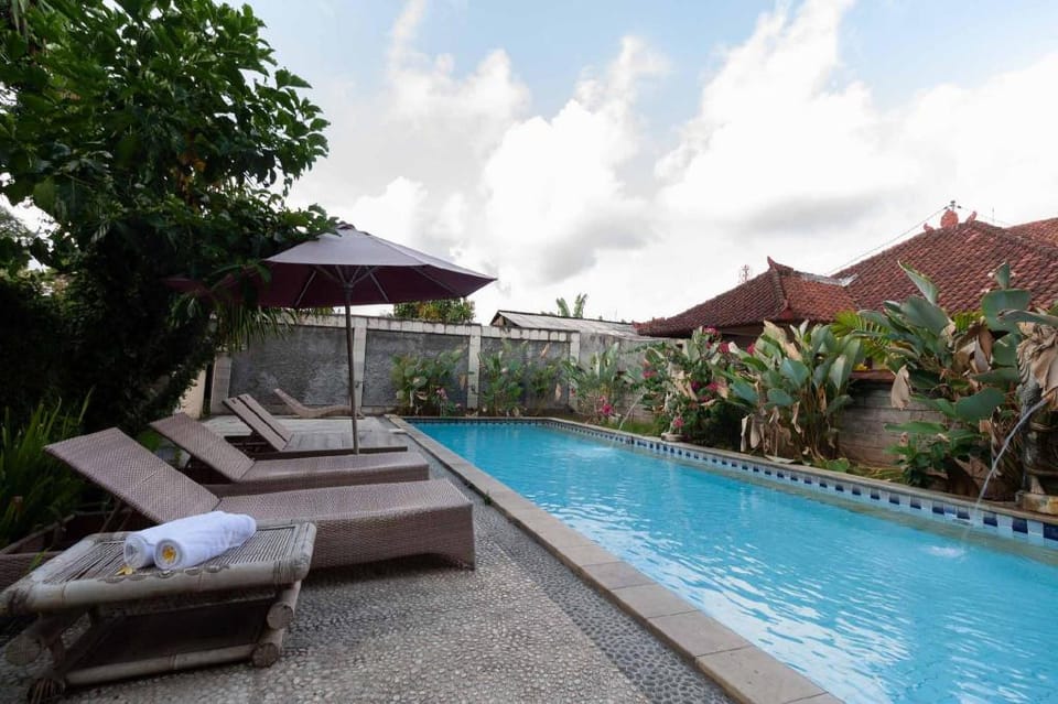 Balinese 1 bedroom villa with shared pool Vacation rental in Kuta