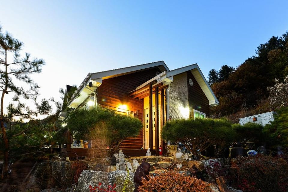 Samaksan Pension Bed and Breakfast in Gyeonggi-do