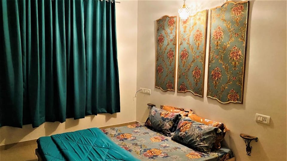 TALES OF PERSIA POWERED BY GALARIEN Vacation rental in Bengaluru