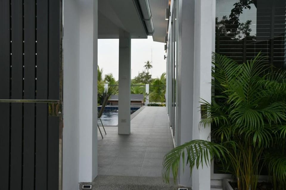 Specious 2 Bed Green Lung Pool Villa Villa in Bangkok