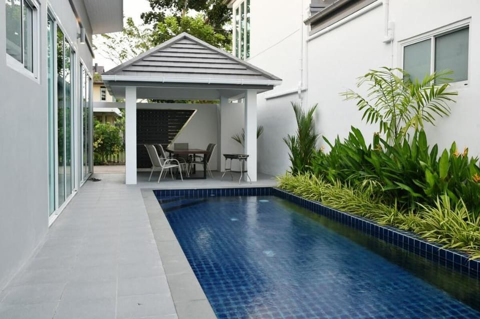 Specious 2 Bed Green Lung Pool Villa Villa in Bangkok