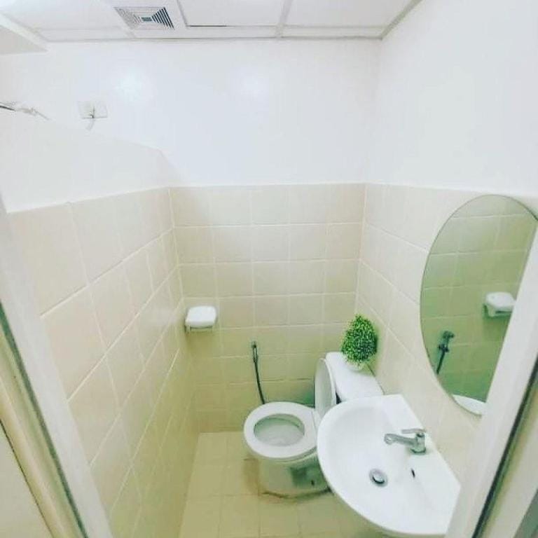 Free WIFI & Netflix! The Elchies Room Tagaytay Apartment in Tagaytay