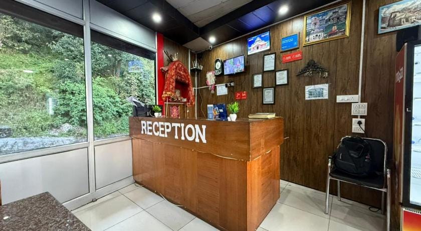 Hotel Sunrise Inn /& Restaurant Kanatal Hotel in Uttarakhand