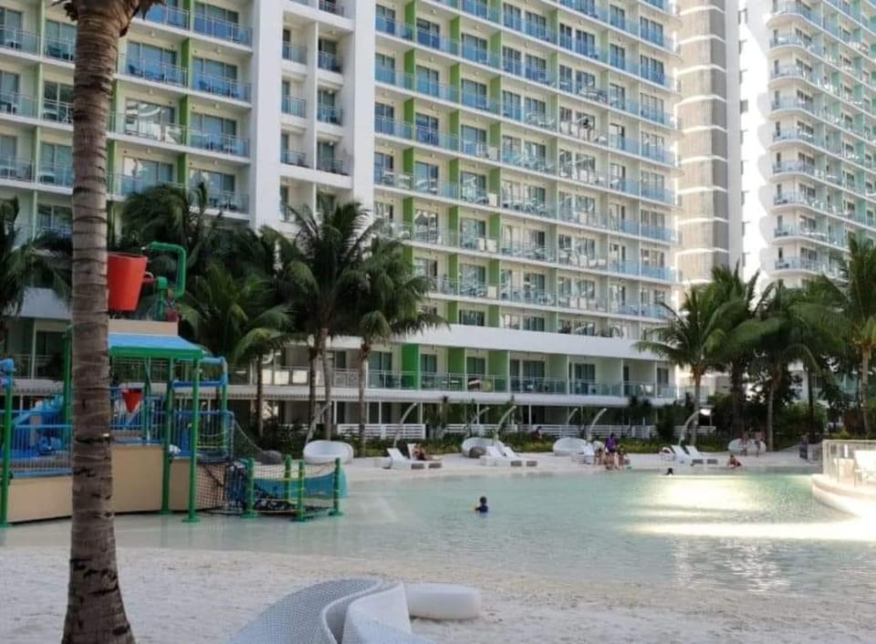 Sheane & Shaine's Place at Azure Urban Resort Apartment in Paranaque