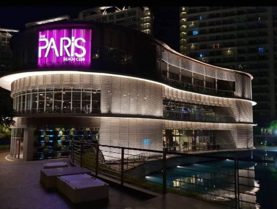 Sheane & Shaine's Place at Azure Urban Resort Apartment in Paranaque