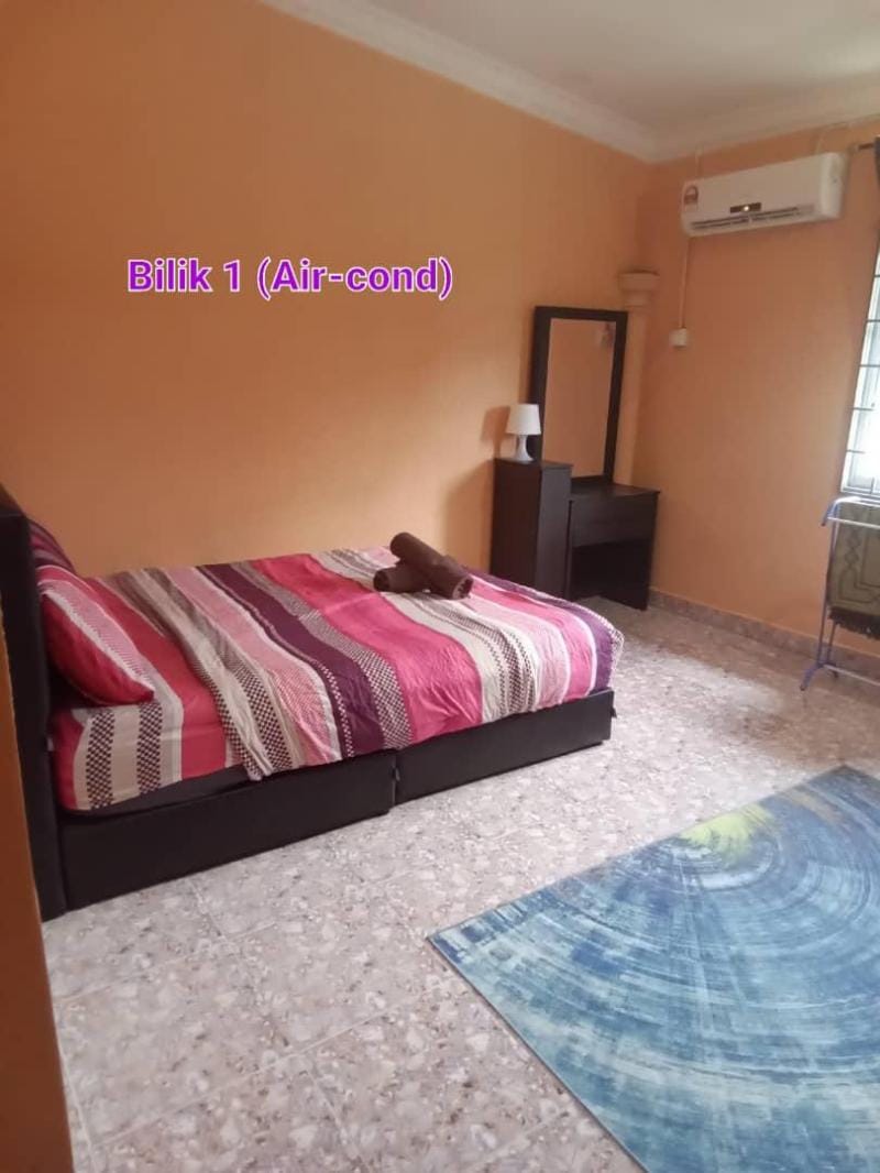 Al-Kautsar 3BR | Kid's Pool | Aircond & Wi-Fi. Vacation rental in Malaysia