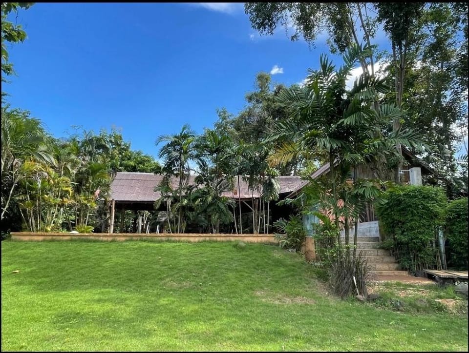 Bamboo Hideaway, Bungalow with Pool and Kitchen Vacation rental in Trat Changwat