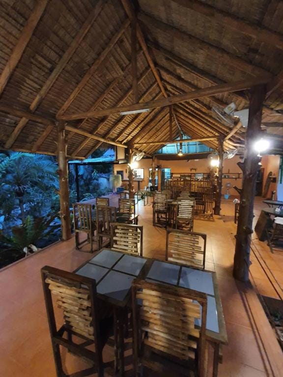 Bamboo Hideaway, Bungalow with Pool and Kitchen Vacation rental in Trat Changwat