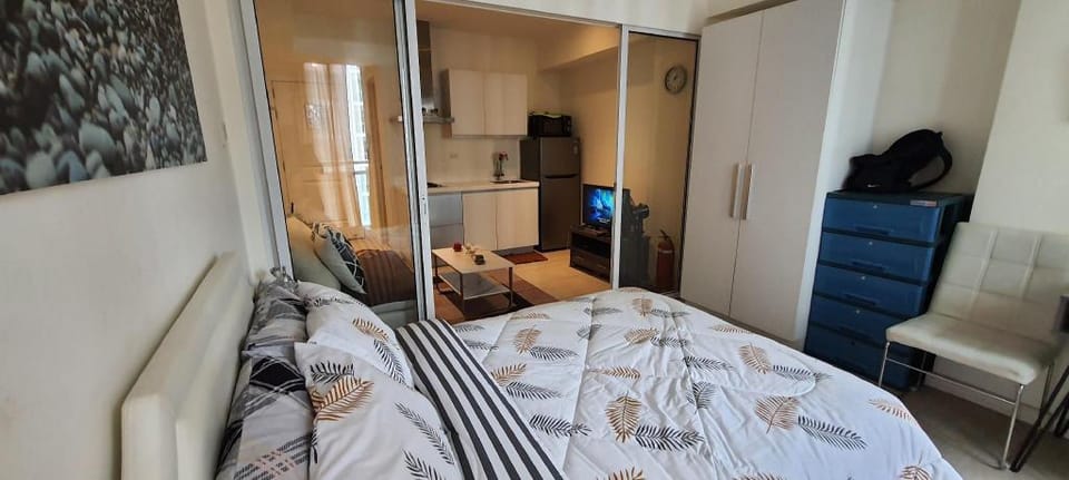 JN Condotel The Azure Urban Resort Residences Apartment in Paranaque