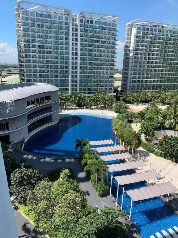 JN Condotel The Azure Urban Resort Residences Apartment in Paranaque