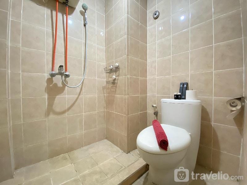 Cozy 2BR Pinewood Apartment Jatinangor By Travelio Apartment in West Java