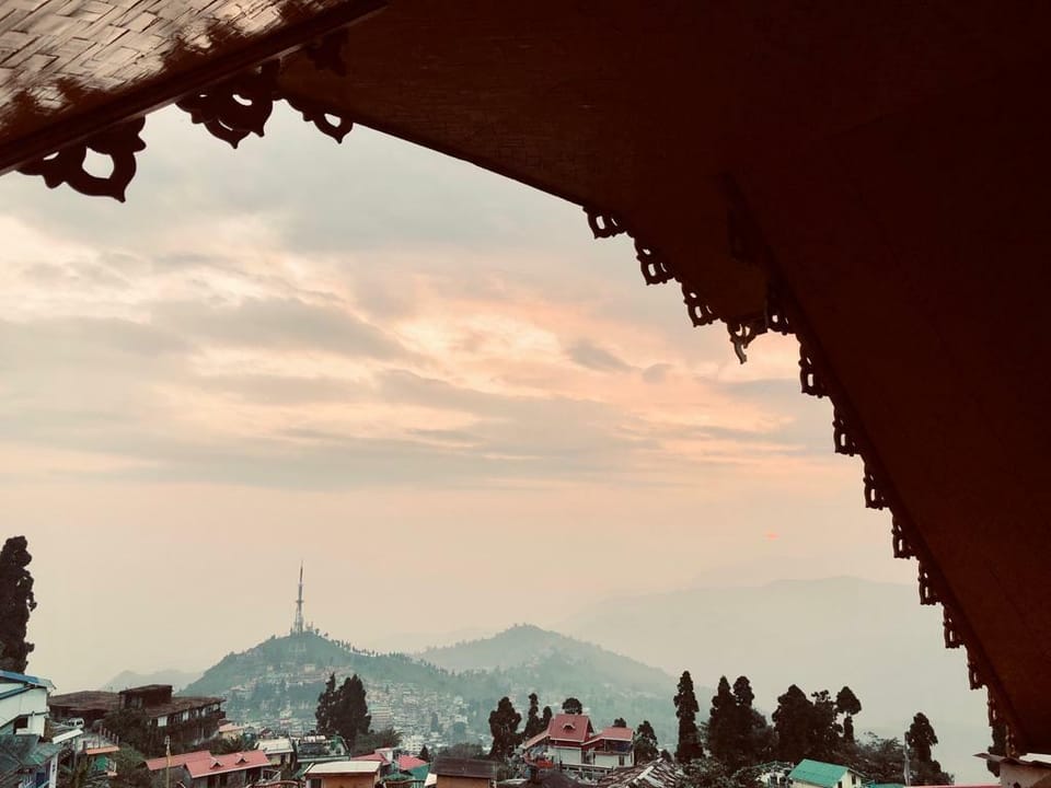 Hill 66 Vacation rental in West Bengal