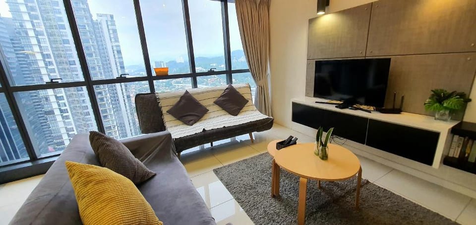 Luxury 2BR Duplex family suite,pool with KLCC view Apartment in Federal Territory of Kuala Lumpur